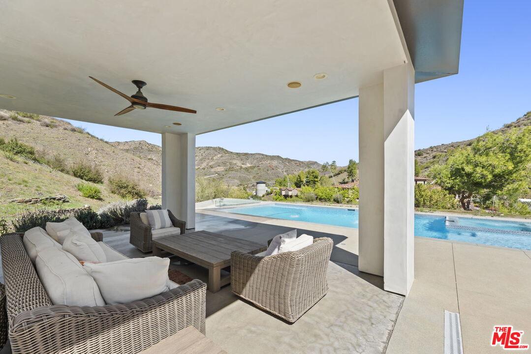 31830 Lobo Canyon