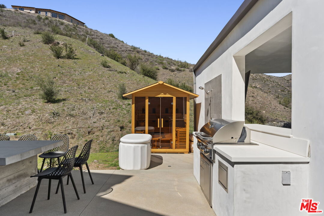 31830 Lobo Canyon