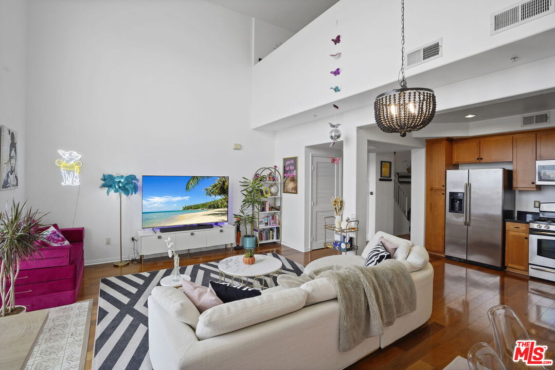 360 W Avenue 26 Unit: 418