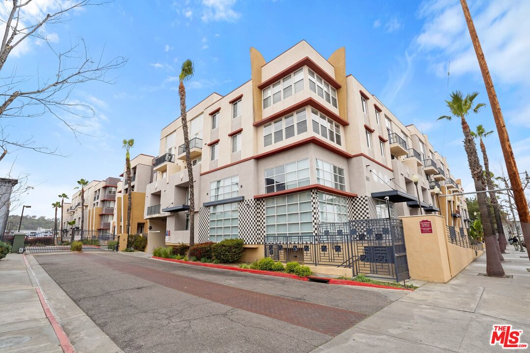 360 W Avenue 26 Unit: 418