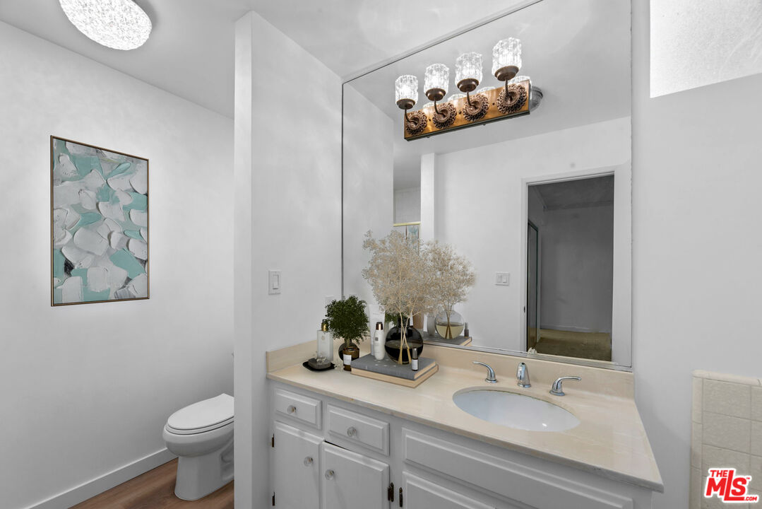 10671 Holman Ave Unit: 304