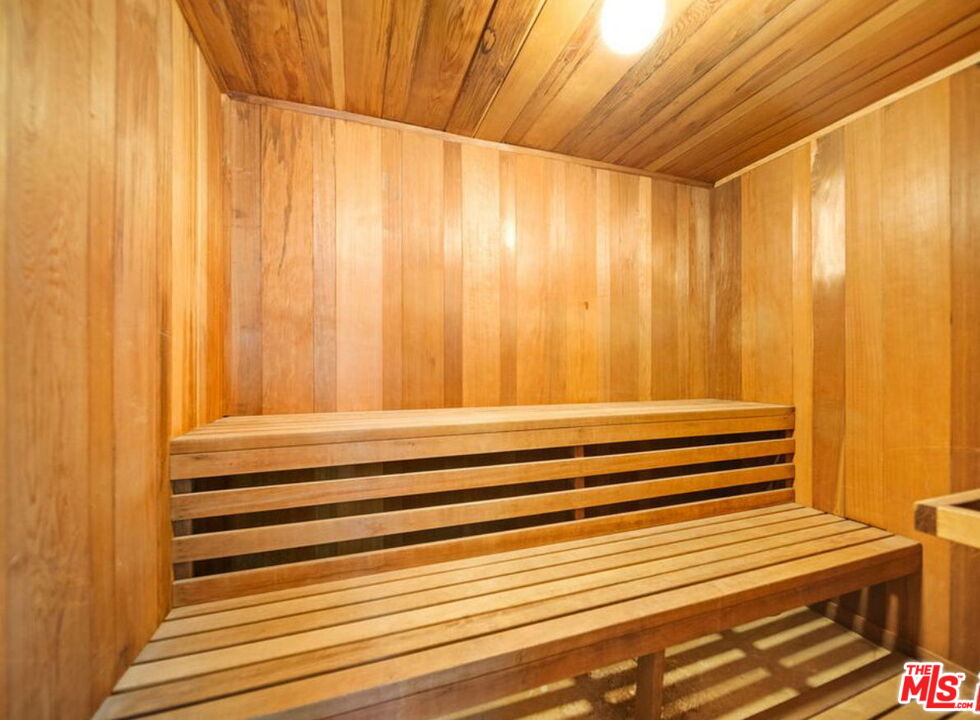 10671 Holman Ave Unit: 304