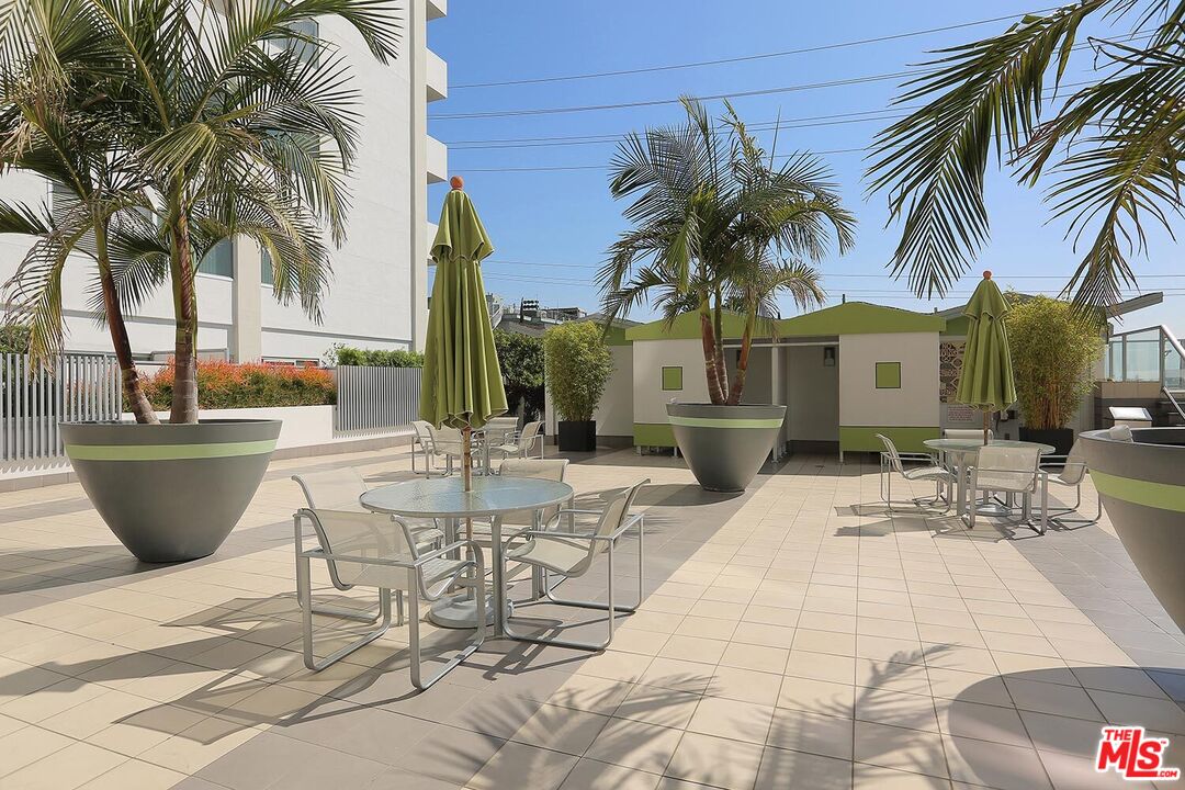 1155 N LA CIENEGA Unit: 306