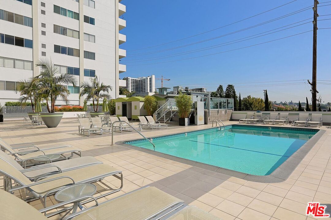 1155 N LA CIENEGA Unit: 306
