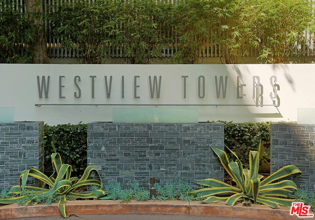 1155 N LA CIENEGA Unit: 306