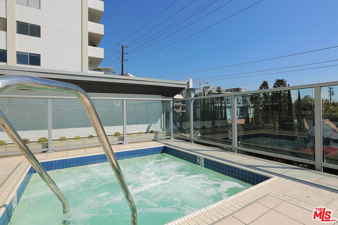 1155 N LA CIENEGA Unit: 306