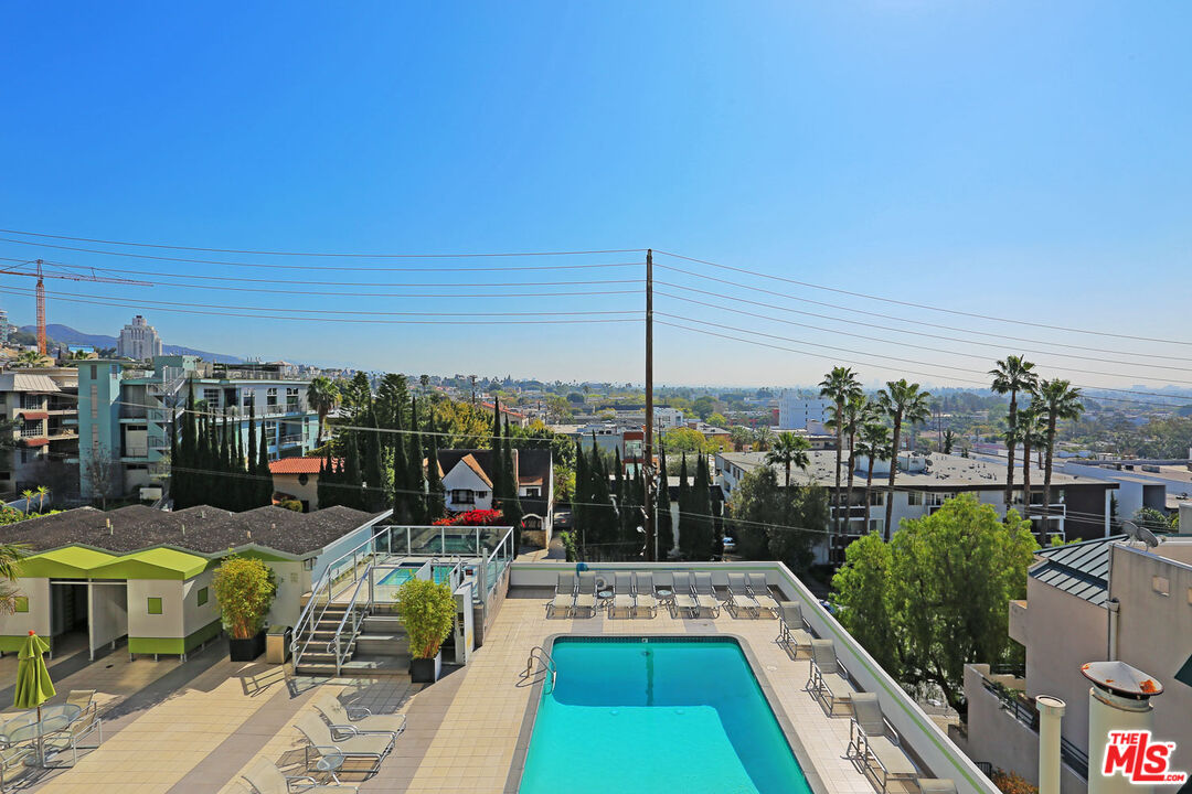 1155 N LA CIENEGA Unit: 306