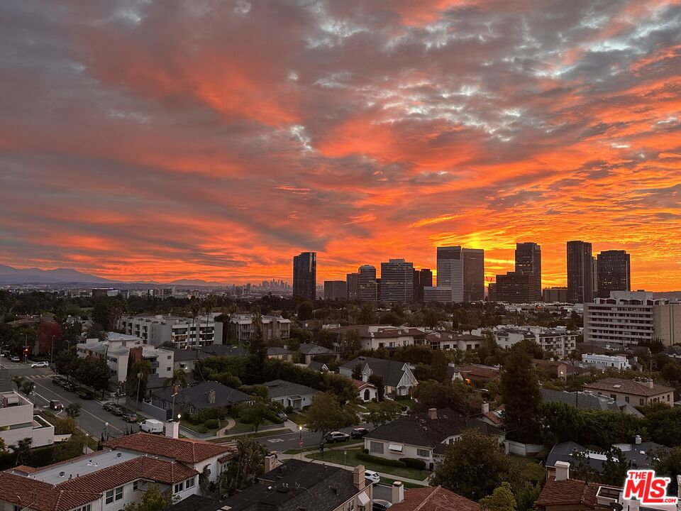 10450 Wilshire Blvd Unit: 11B