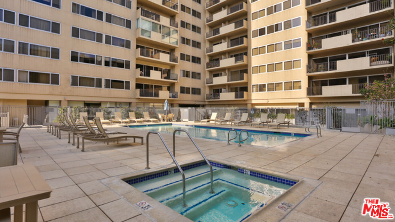 10450 Wilshire Blvd Unit: 11B