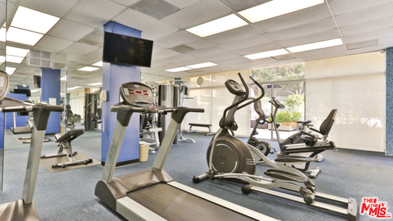 10450 Wilshire Blvd Unit: 11B