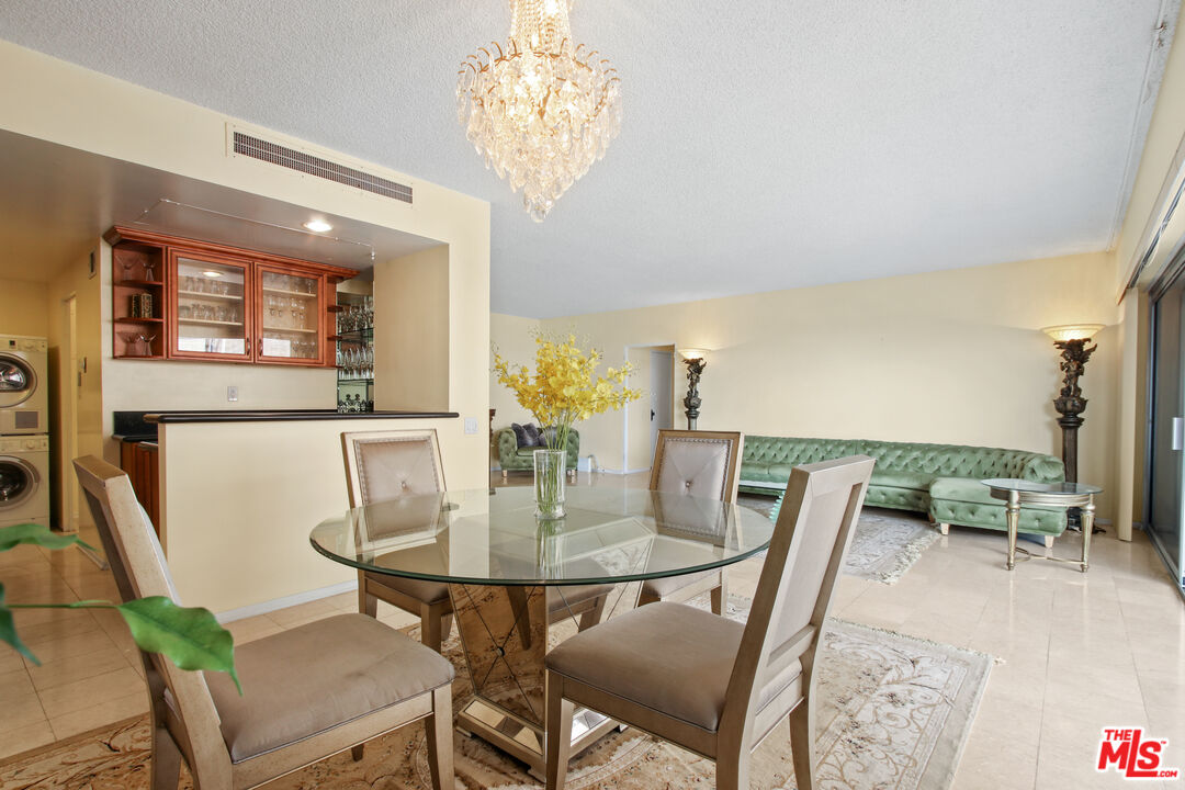 10450 Wilshire Blvd Unit: 11B