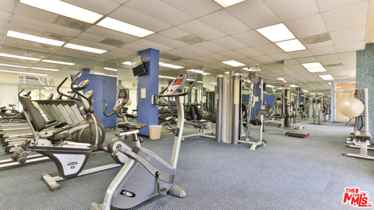 10450 Wilshire Blvd Unit: 11B