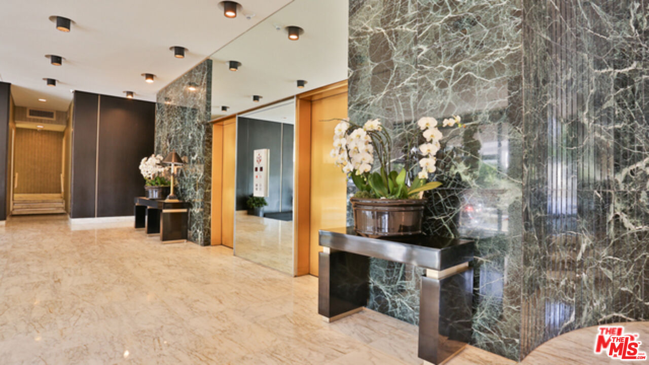 10450 Wilshire Blvd Unit: 11B