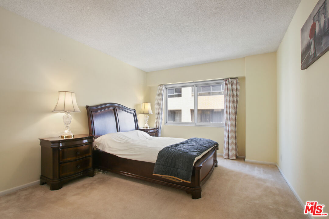 10450 Wilshire Blvd Unit: 11B