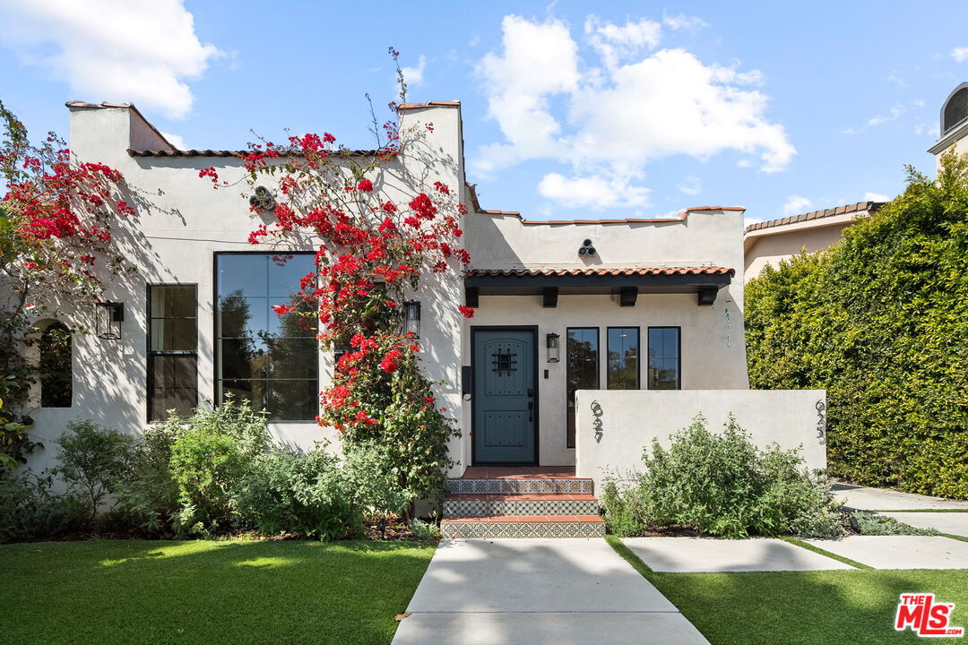 627 N Sierra Bonita Ave