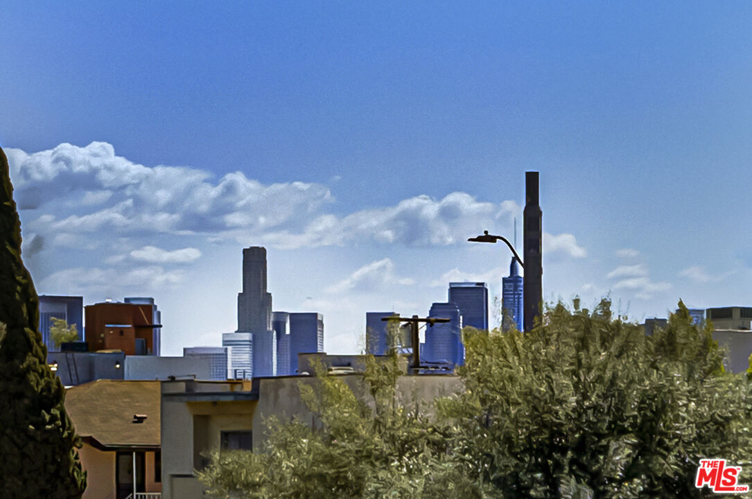 5037 Rosewood Ave Unit: 314