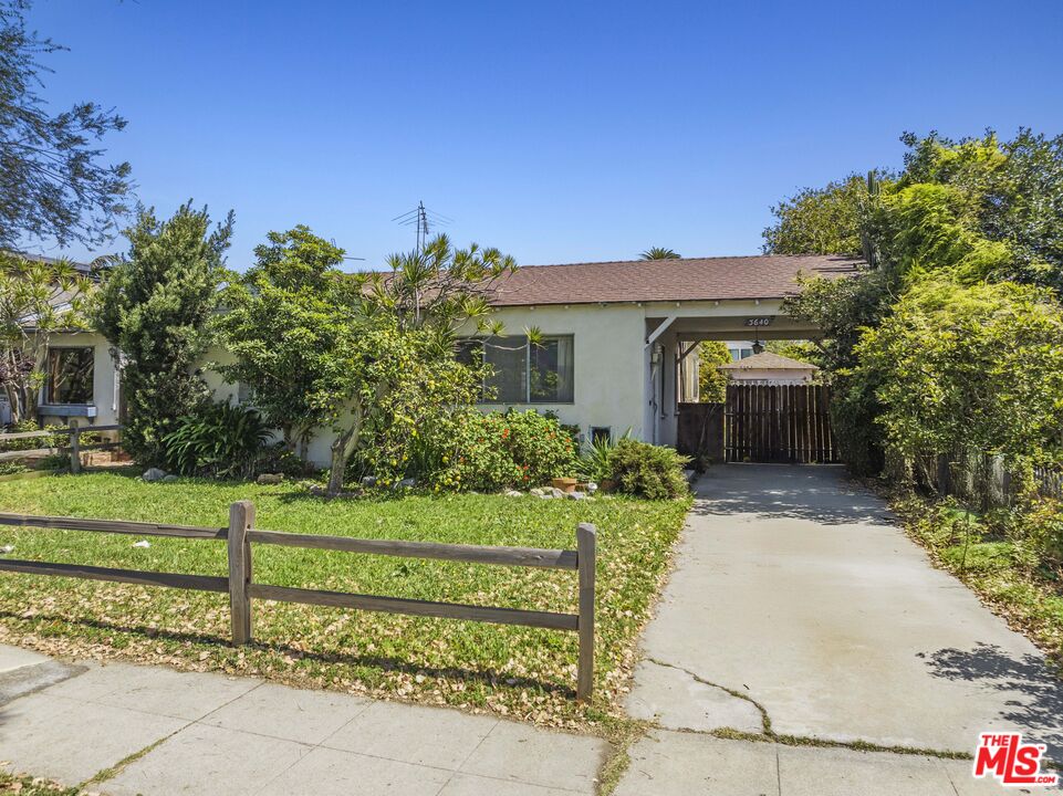 3640 S Barrington Ave