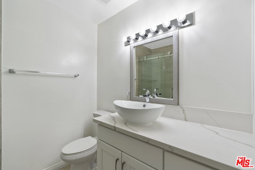 4255 W 5th St Unit: 209