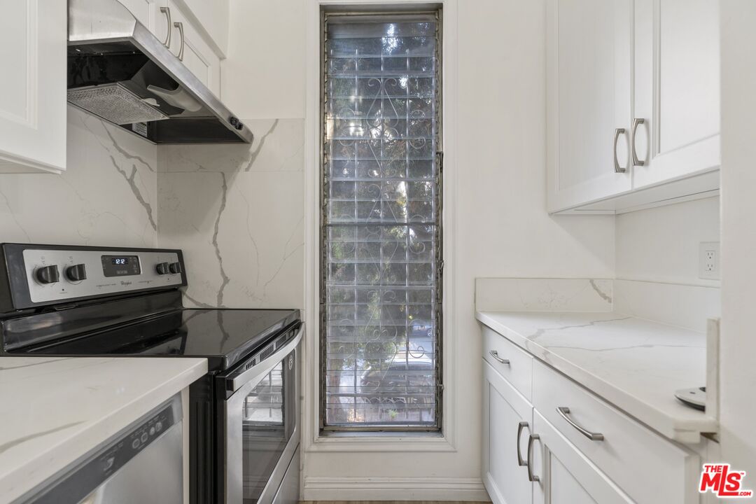 4255 W 5th St Unit: 209