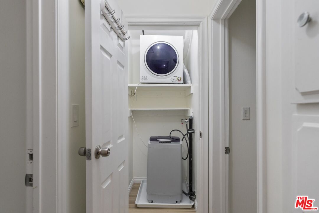 4255 W 5th St Unit: 209