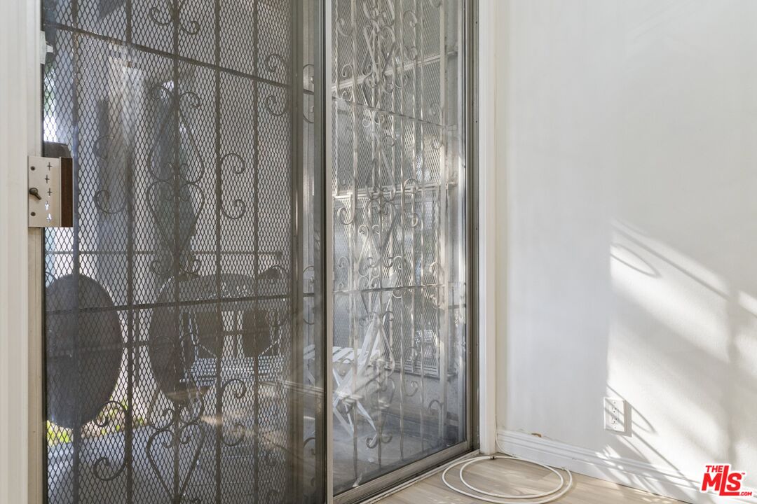 4255 W 5th St Unit: 209