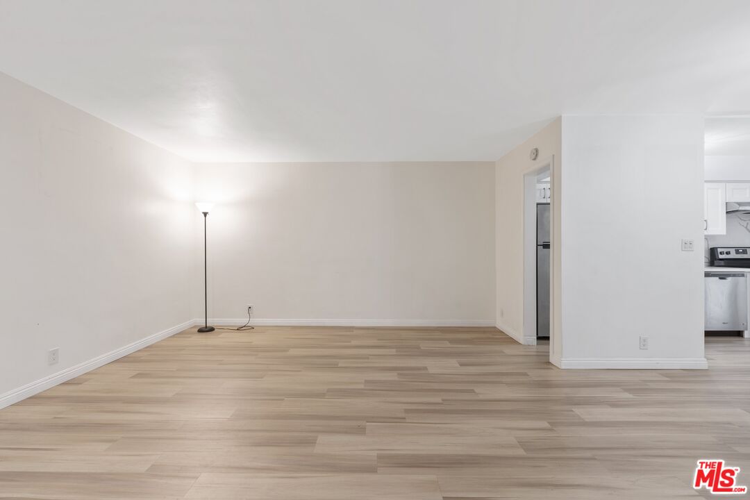 4255 W 5th St Unit: 209