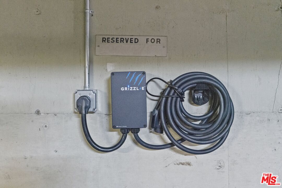 4255 W 5th St Unit: 209