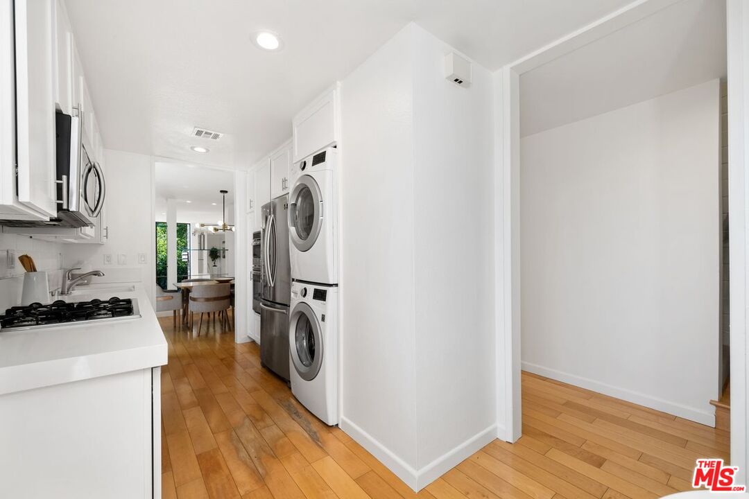 1033 Carol Dr Unit: 101