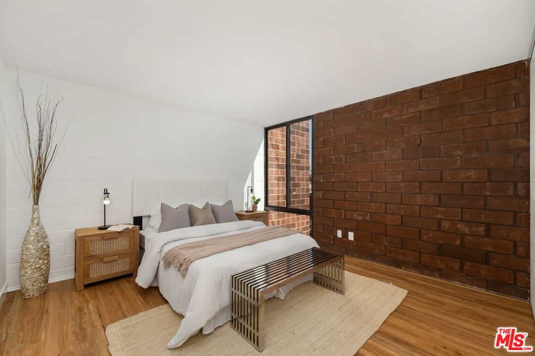 1033 Carol Dr Unit: 101