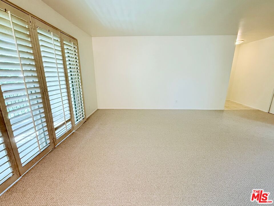 4608 Park Granada Unit: 7