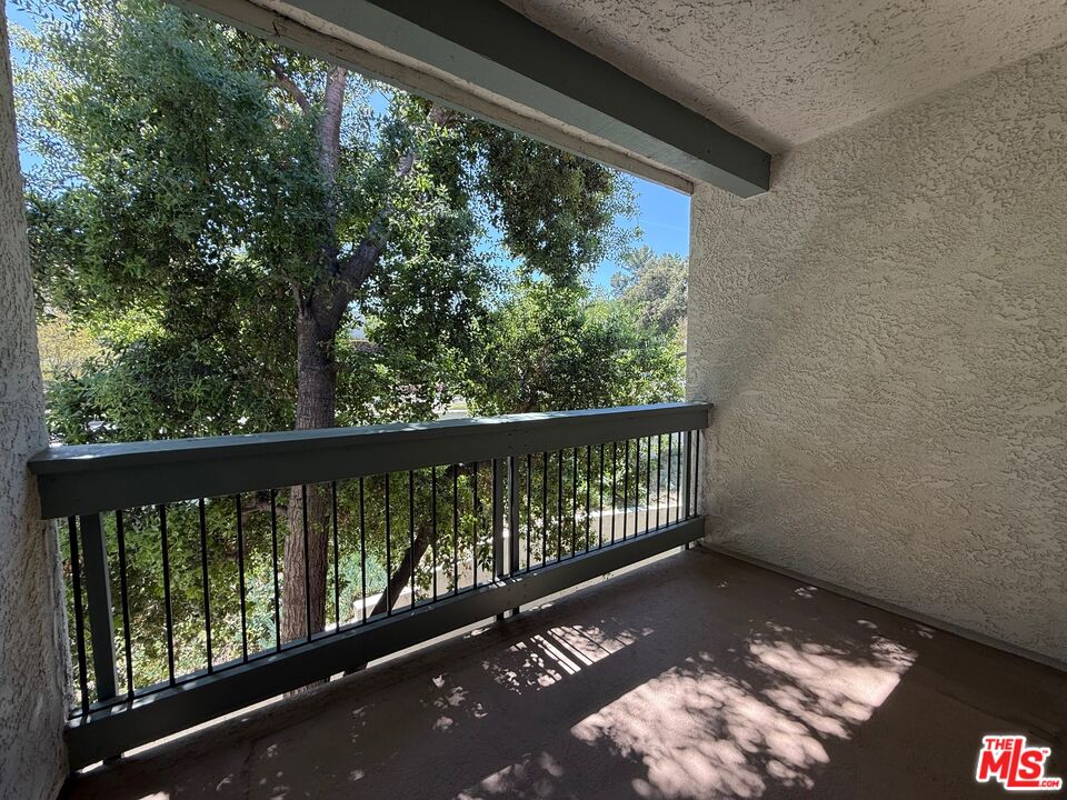 4608 Park Granada Unit: 7