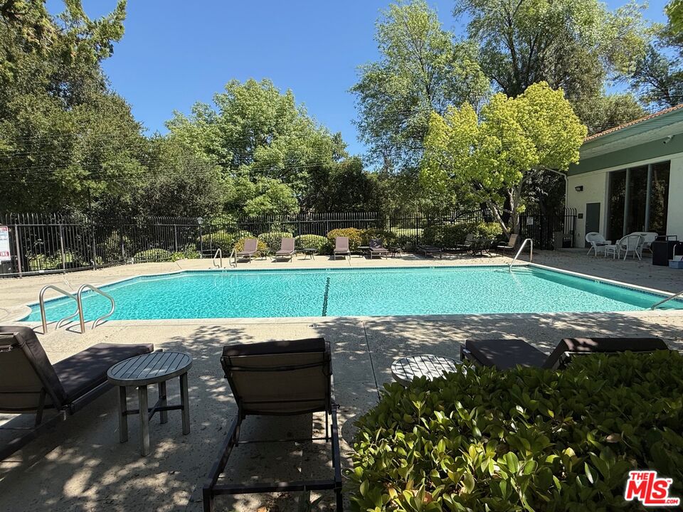 4608 Park Granada Unit: 7