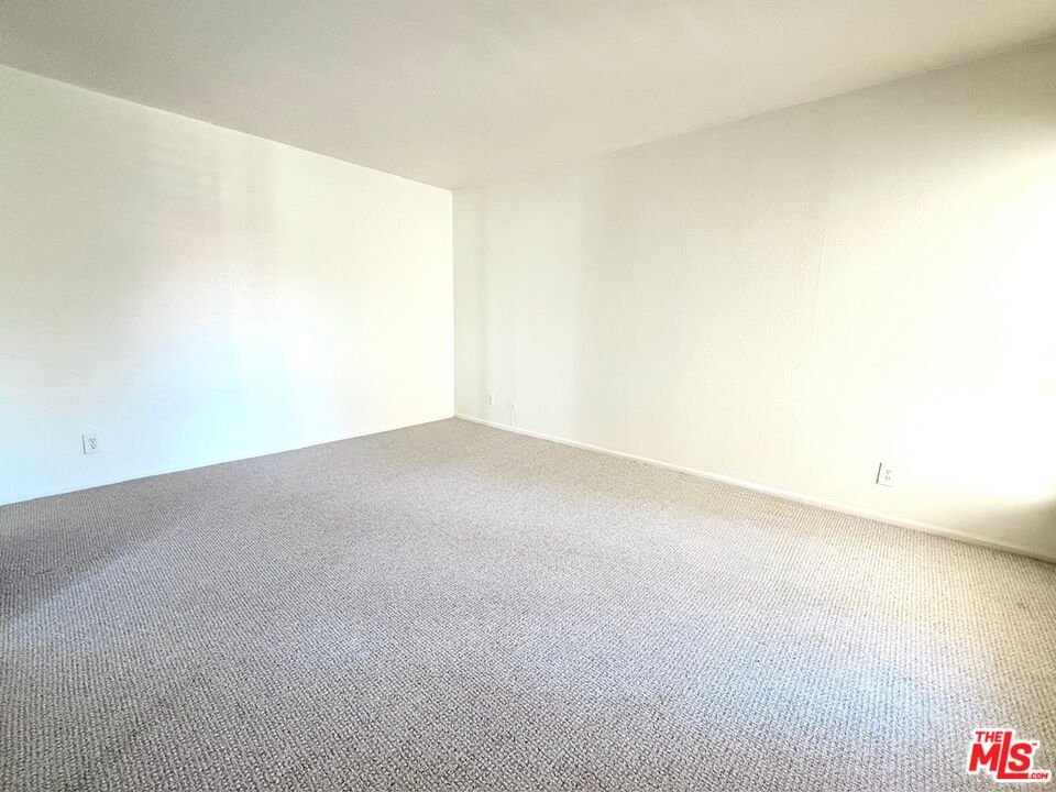 4608 Park Granada Unit: 7