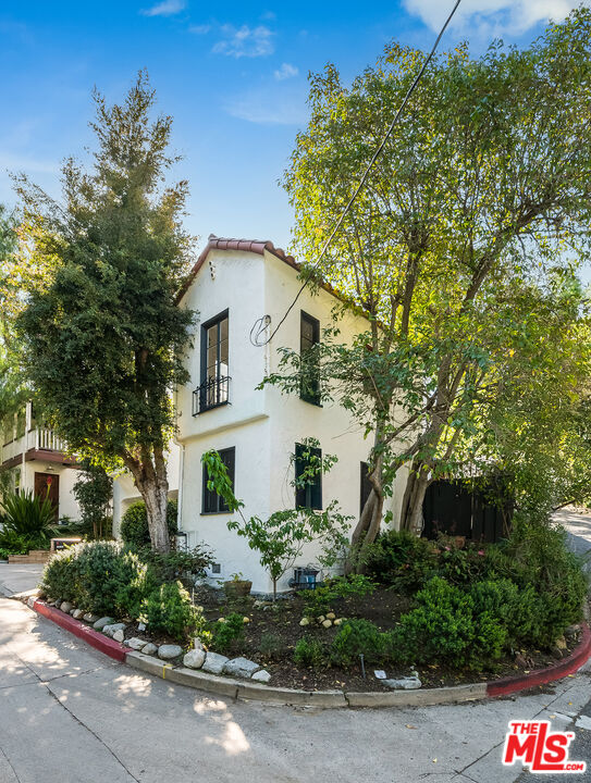 7240 Woodrow Wilson Dr