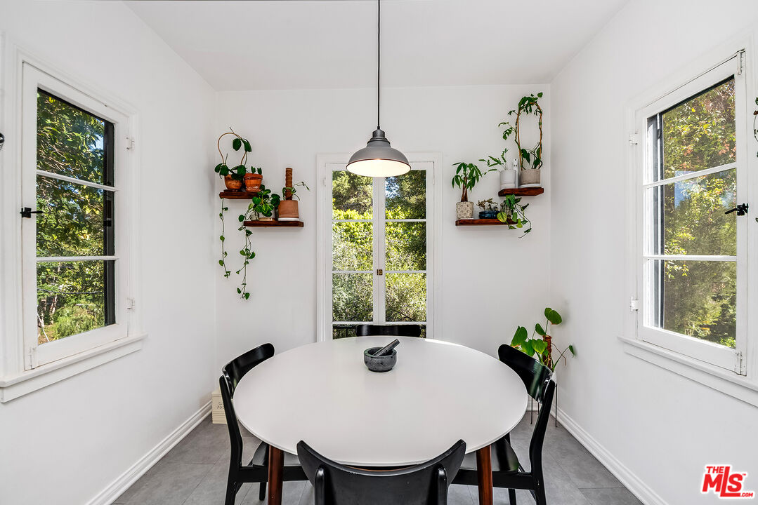 7240 Woodrow Wilson Dr