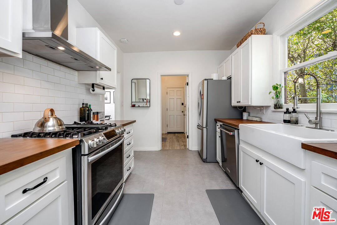 7240 Woodrow Wilson Dr