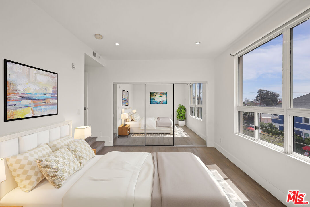 255 Main St Unit: 204