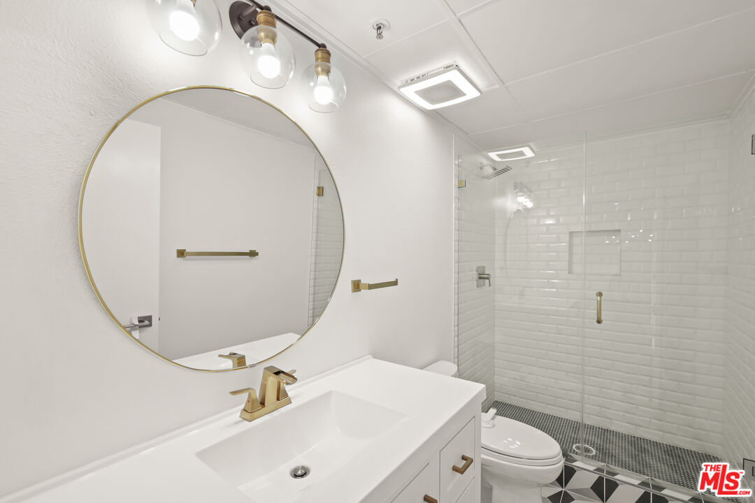 255 Main St Unit: 204