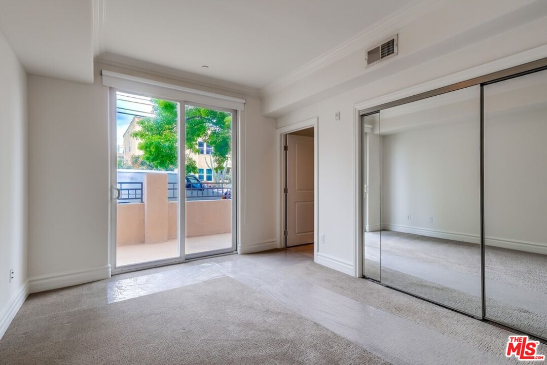 8610 Chalmers Dr Unit: 105