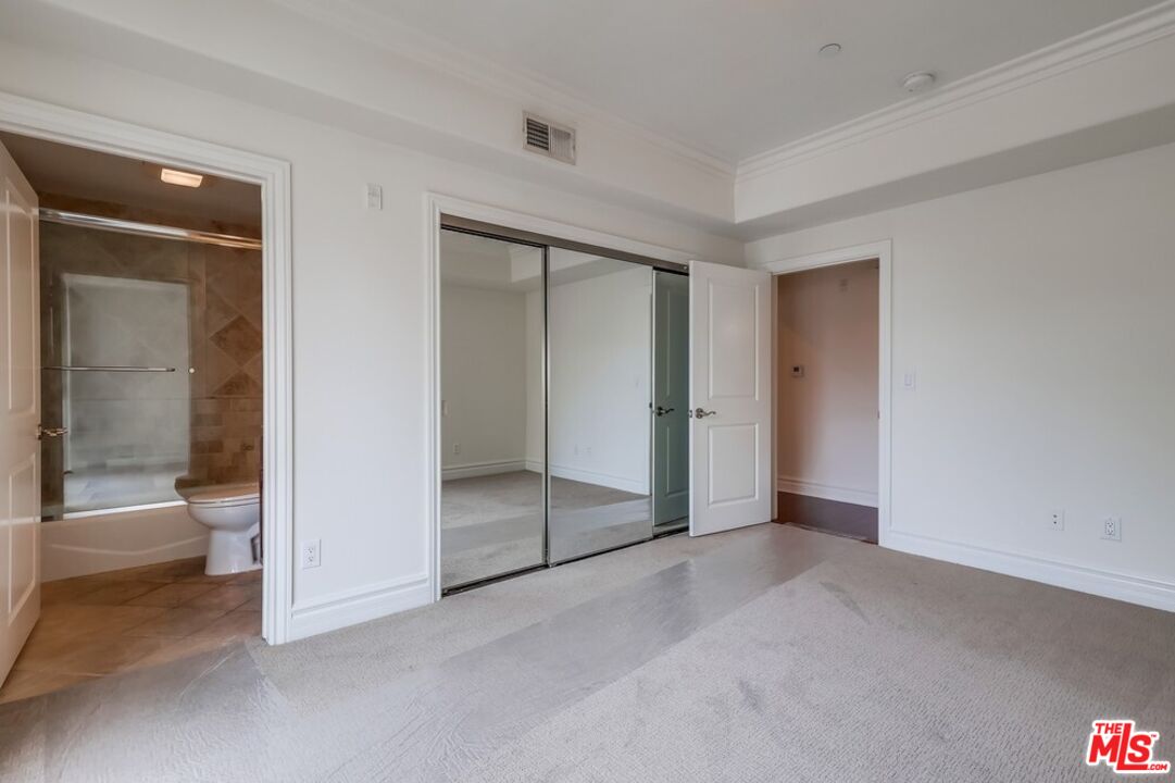 8610 Chalmers Dr Unit: 105