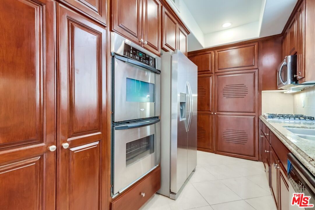 8610 Chalmers Dr Unit: 105