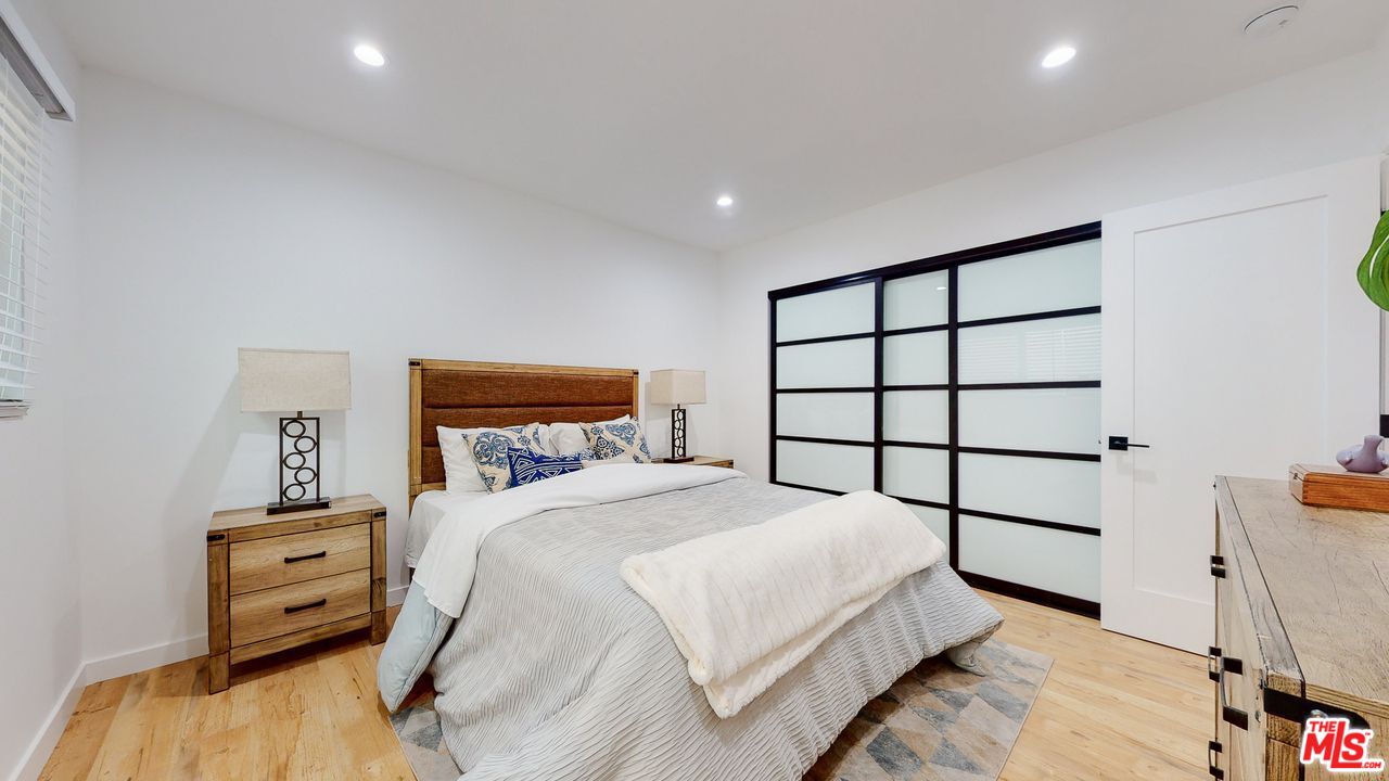 1435 N Fairfax Ave Unit: 1