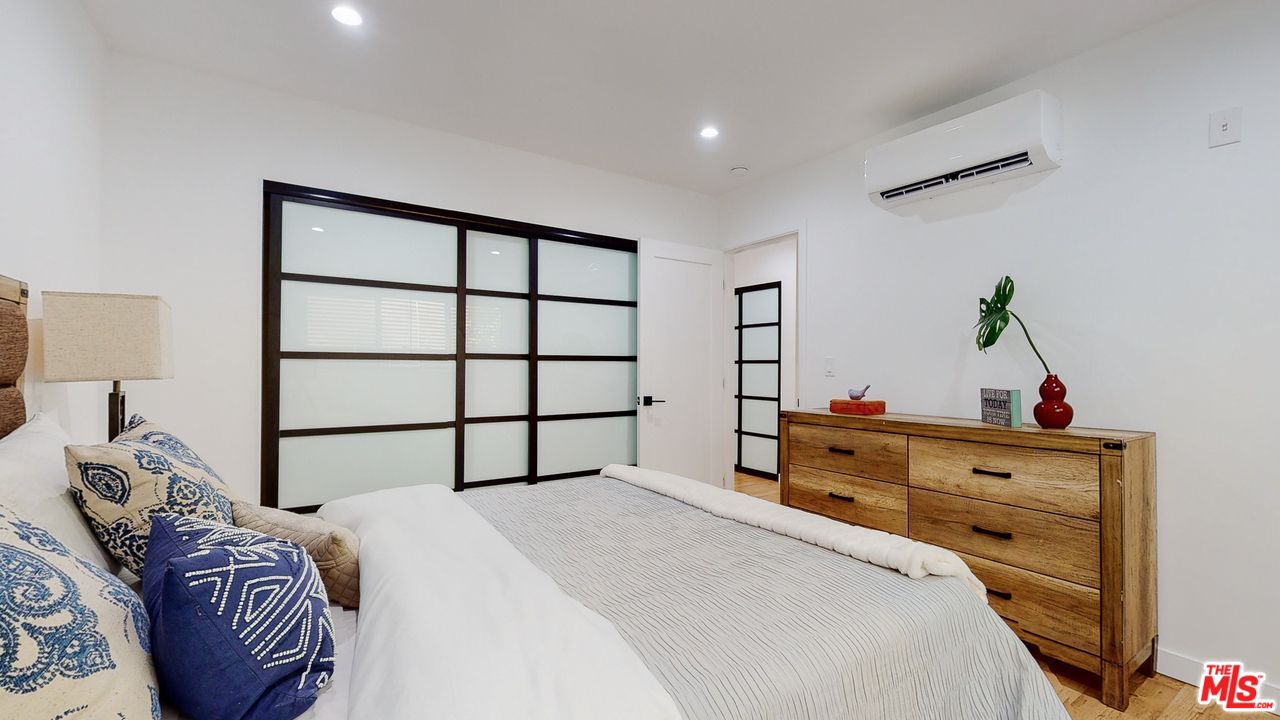 1435 N Fairfax Ave Unit: 1