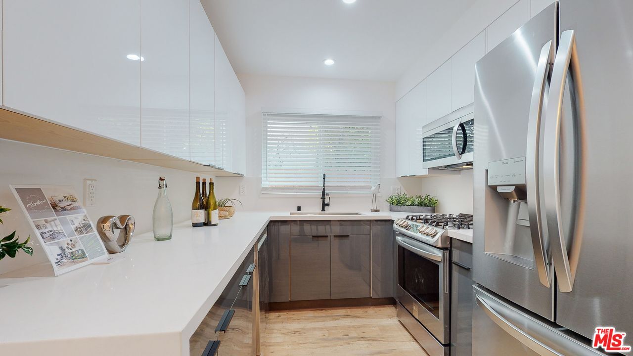 1435 N Fairfax Ave Unit: 1