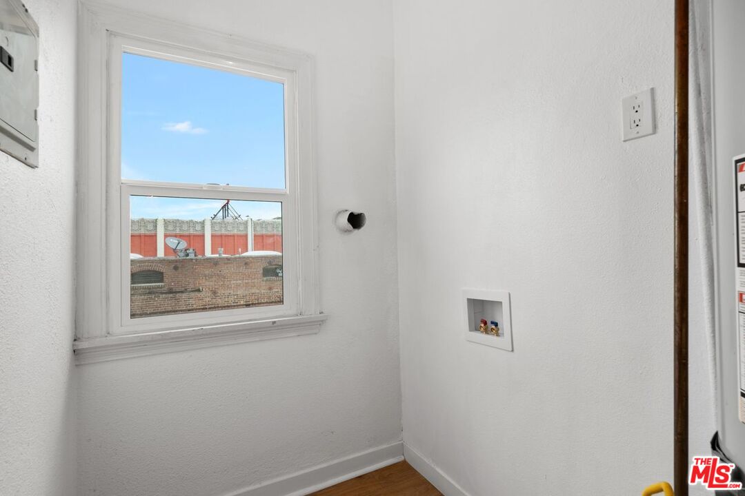 1912 7th Ave Unit: 201