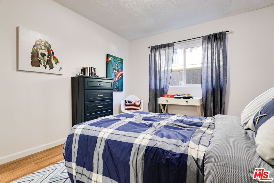 1951 Cedar Ave Unit: 4