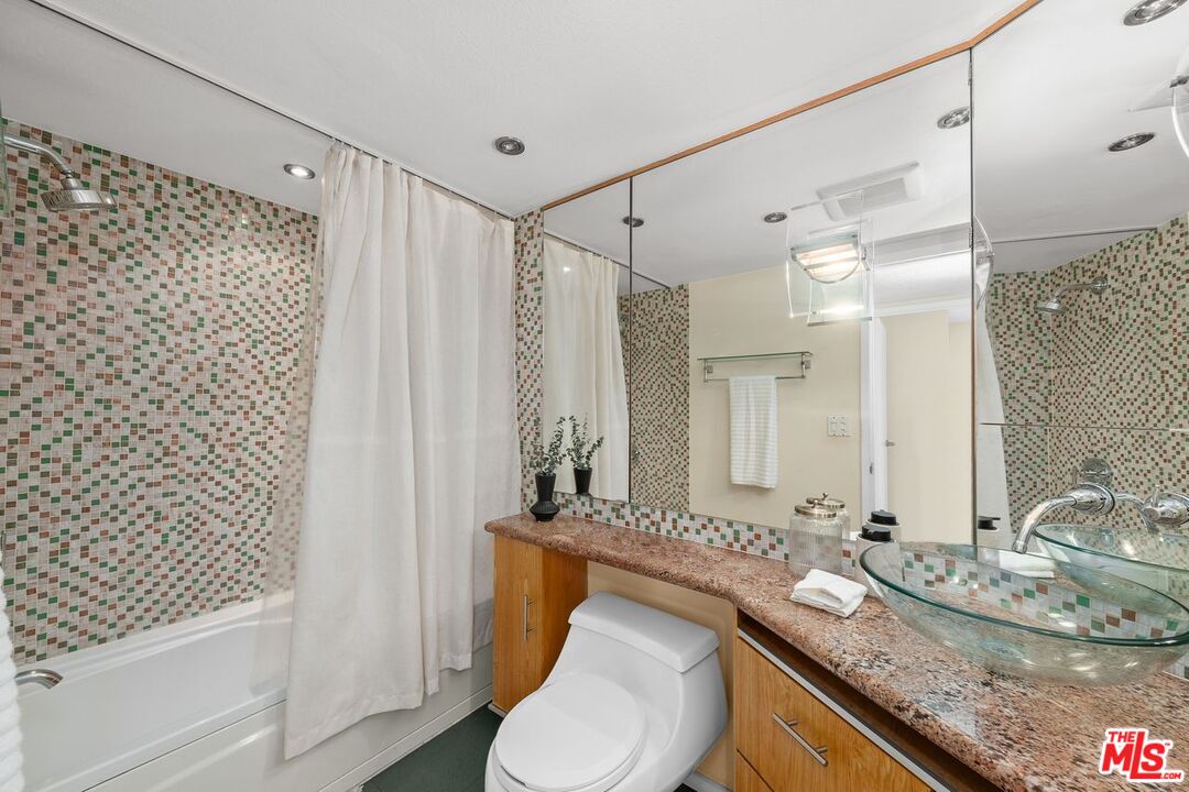 1707 Micheltorena St Unit: 416