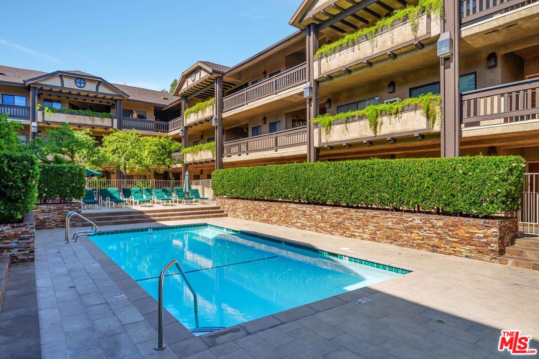 10945 Hortense St Unit: 202