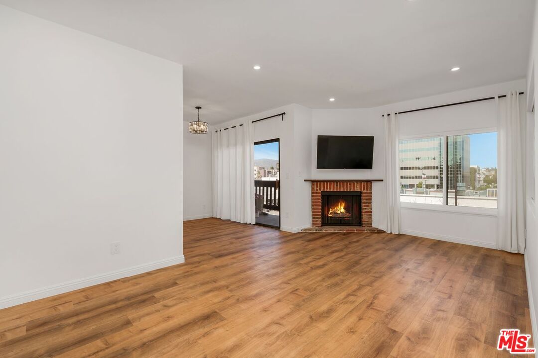 10945 Hortense St Unit: 202