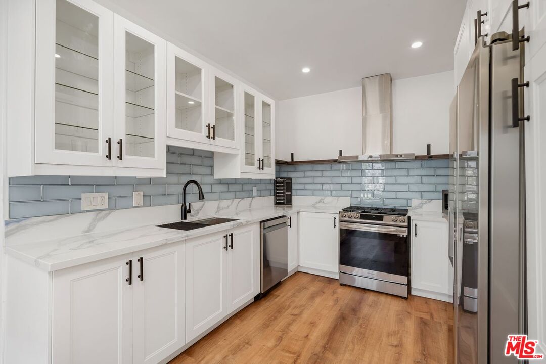 10945 Hortense St Unit: 202